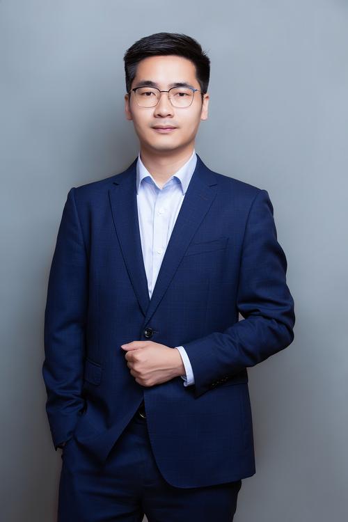 唐亦辰 包装与印刷设计负责人